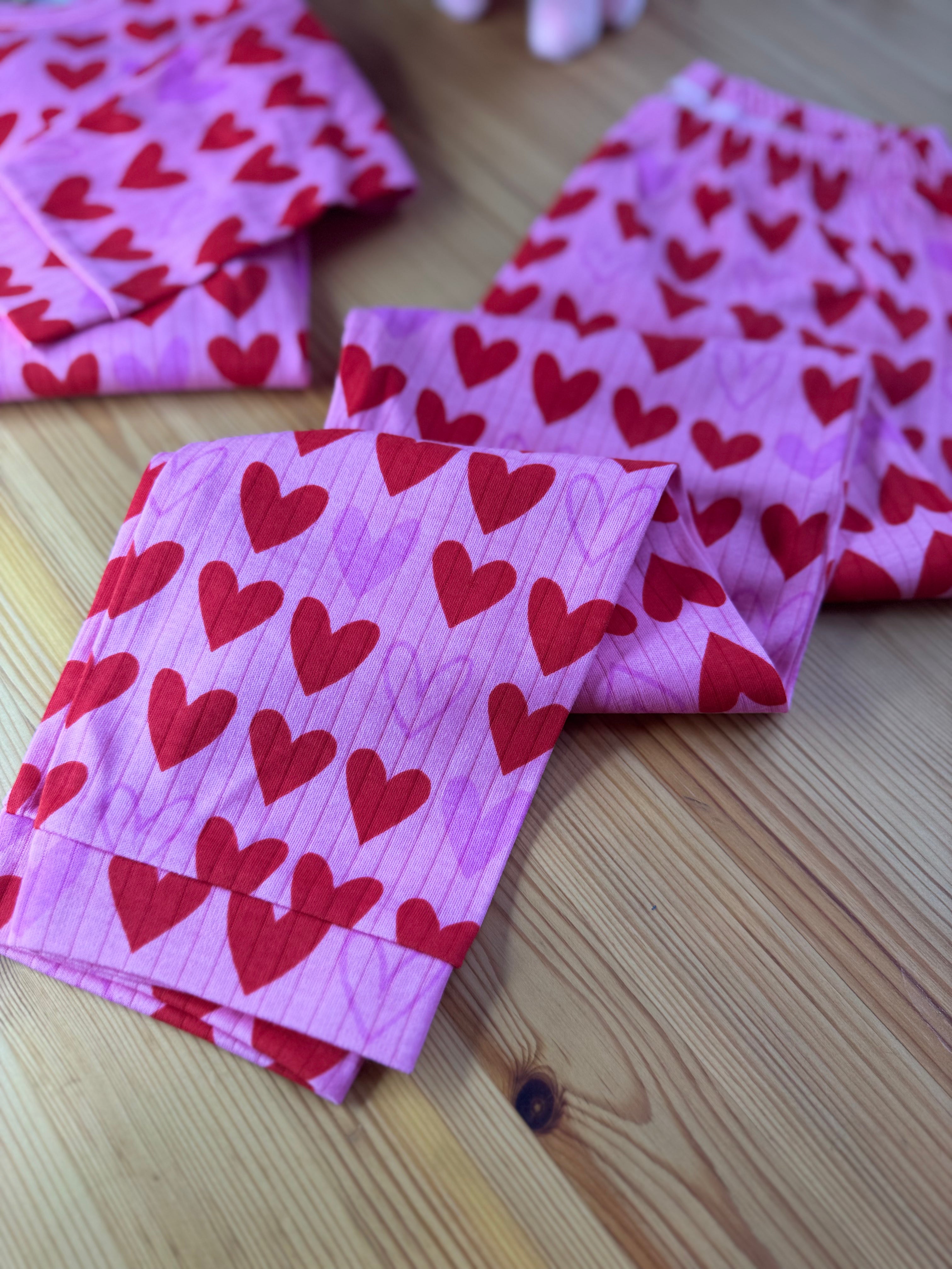 Kalp Baskılı Pijama Takımı