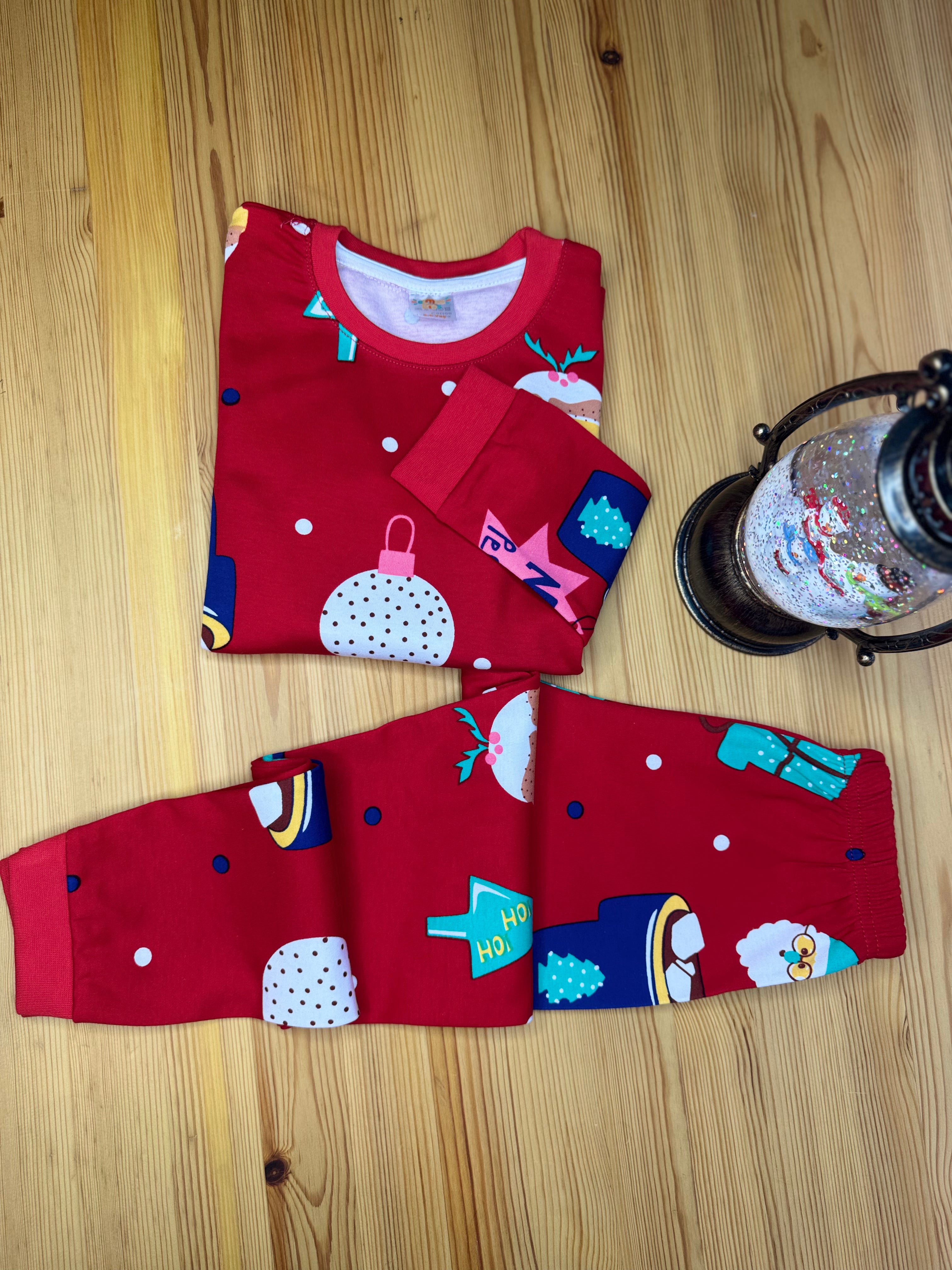 Yılbaşı Temalı Pijama Takımı