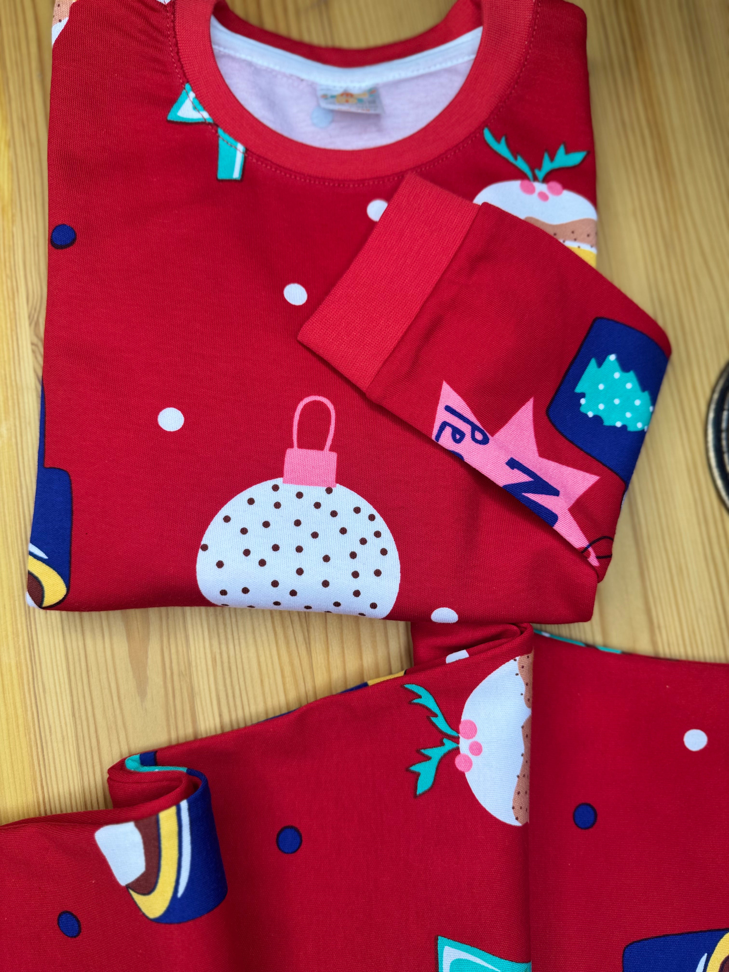 Yılbaşı Temalı Pijama Takımı