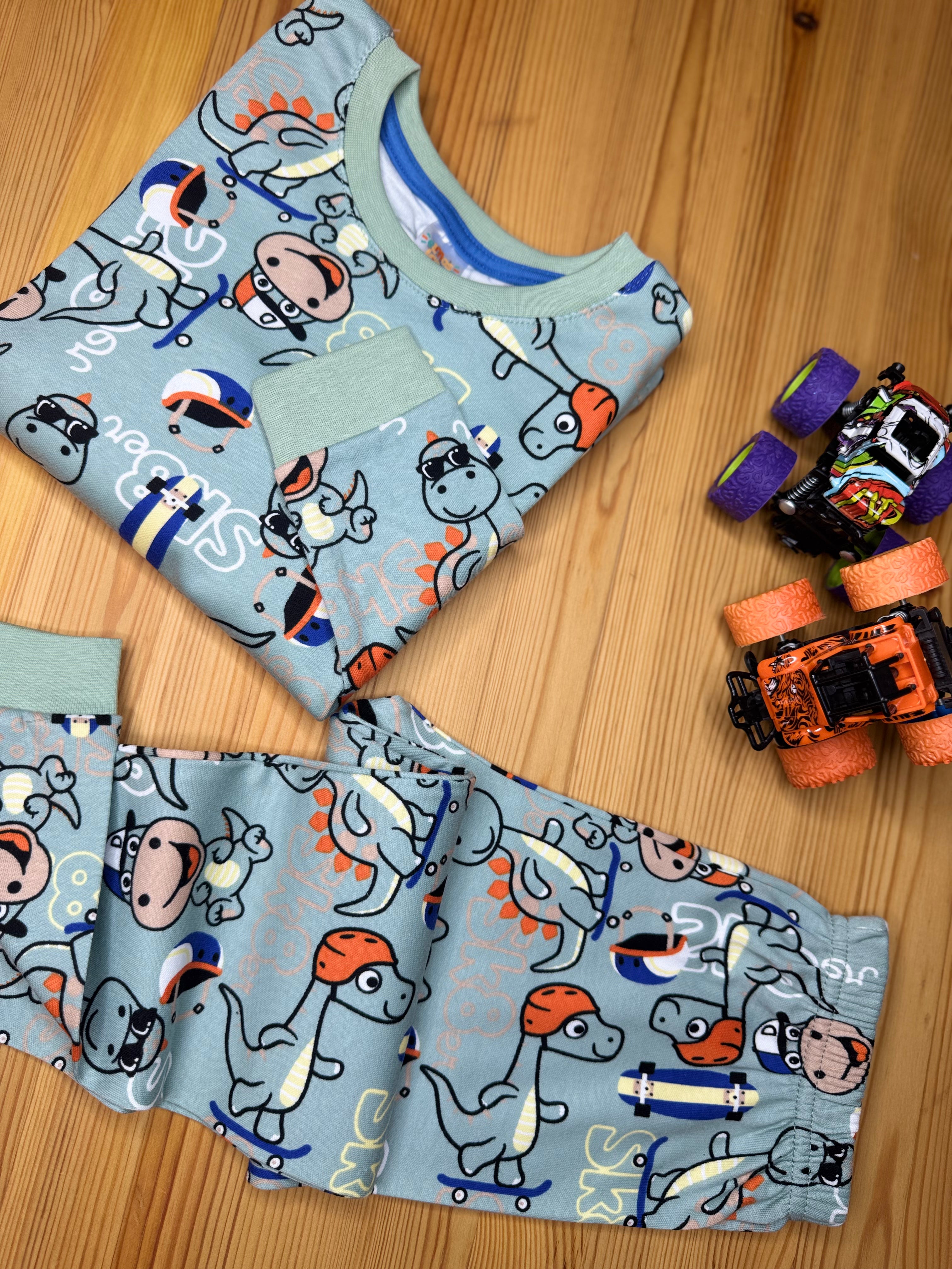 Dinozor Baskılı Pijama Takımı