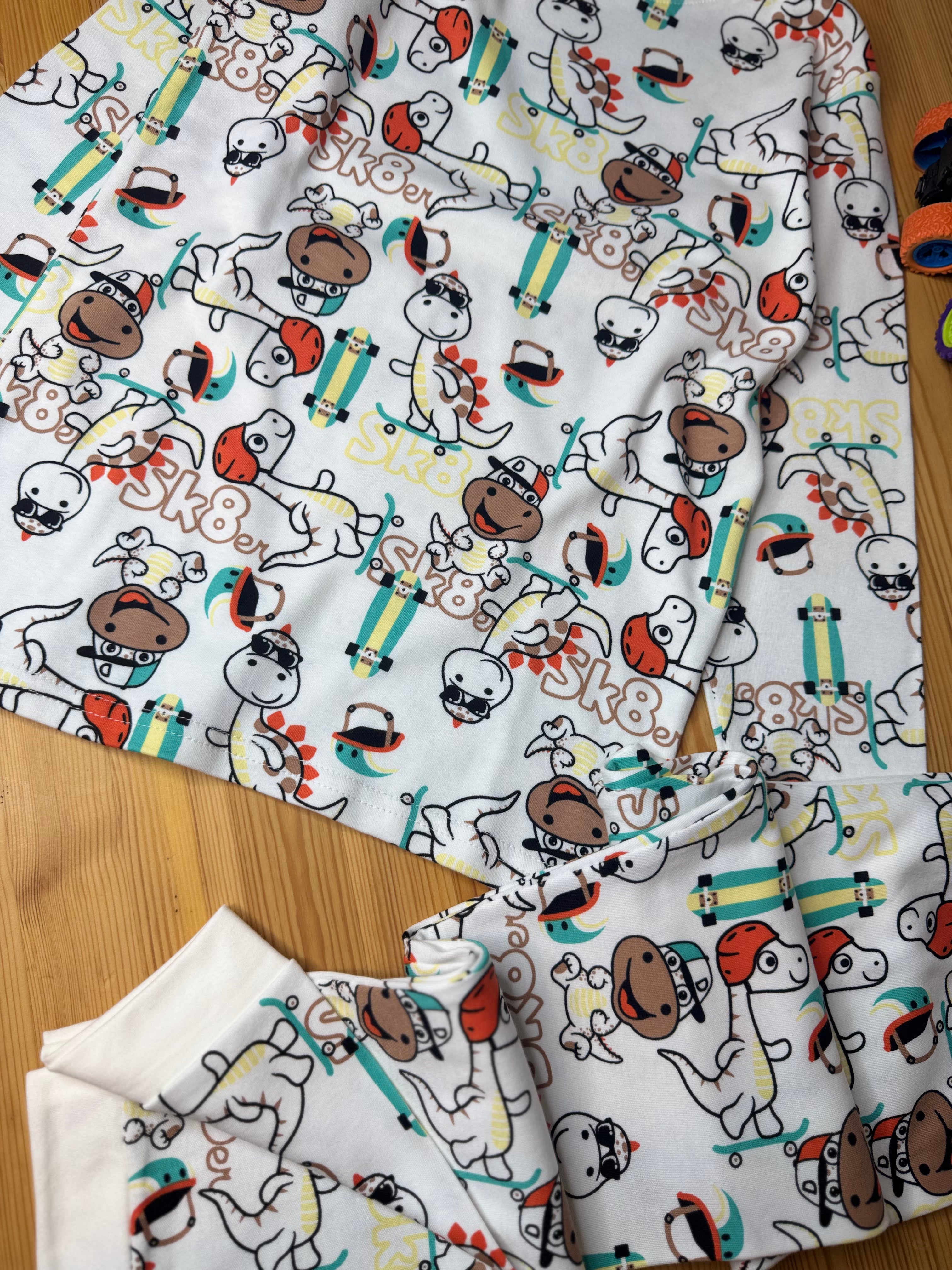 Dinozor Baskılı Pijama Takımı