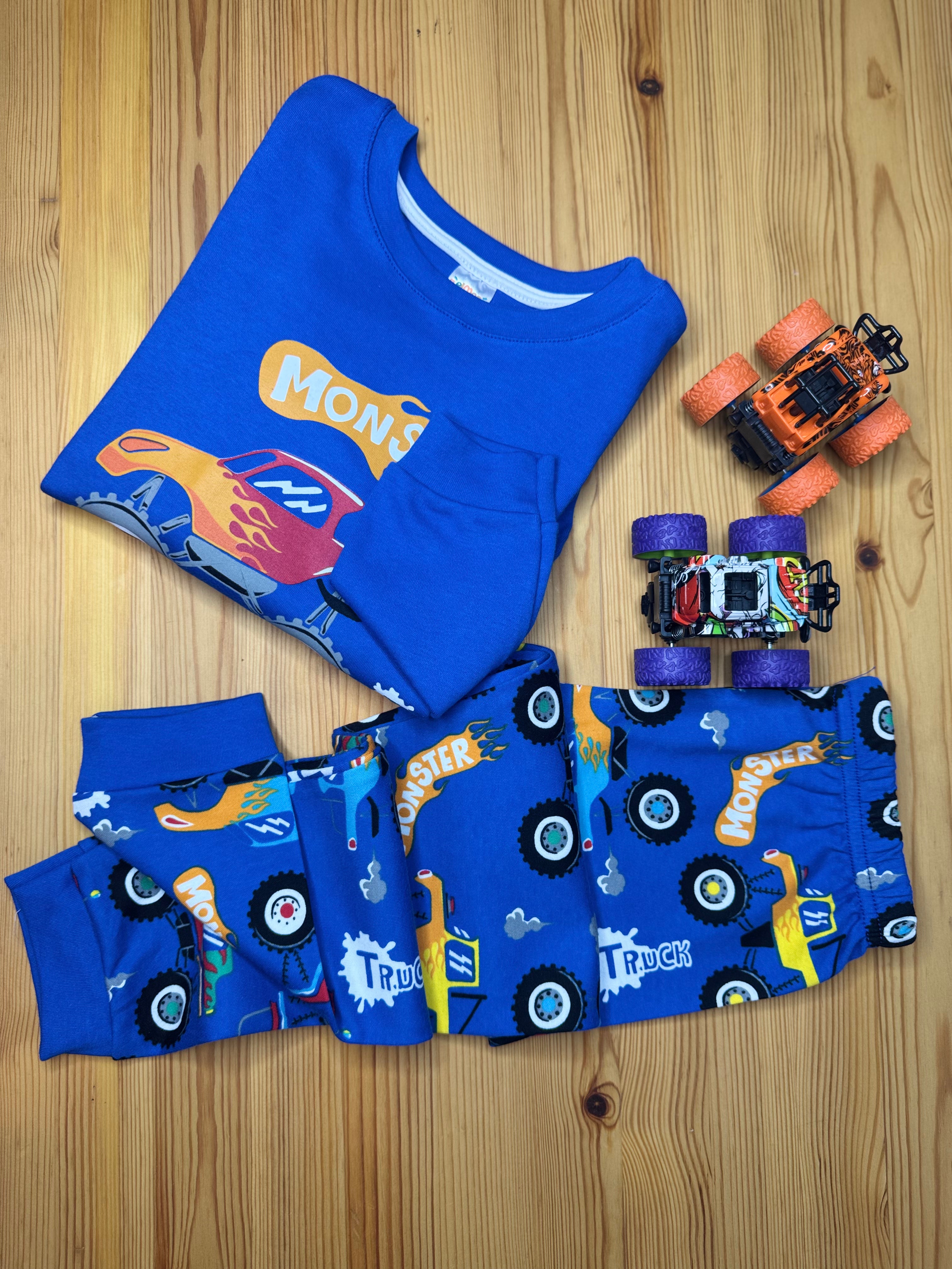 Monster Araba Baskılı Pijama Takımı