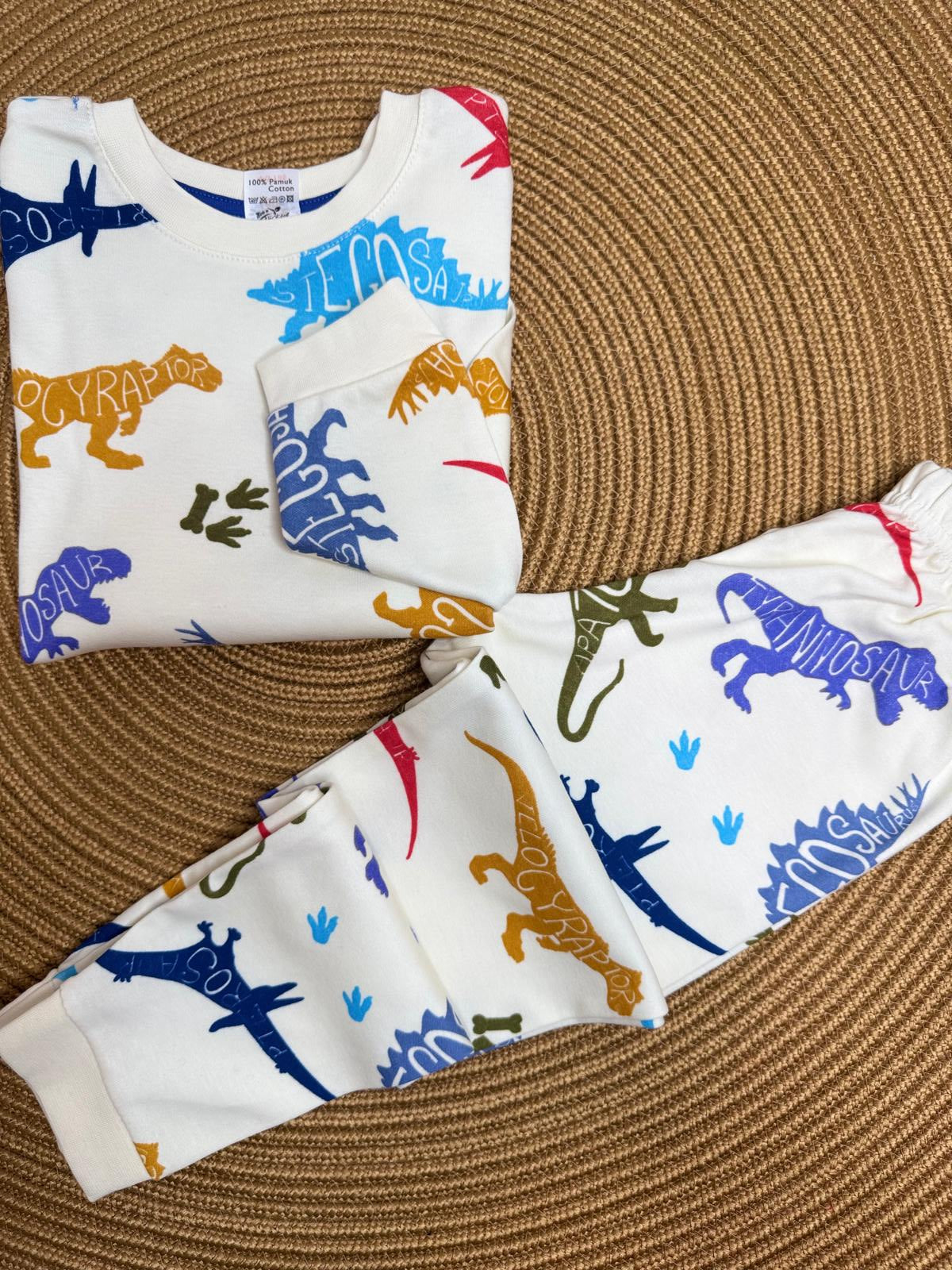 Dinozor Baskılı Pijama Takımı