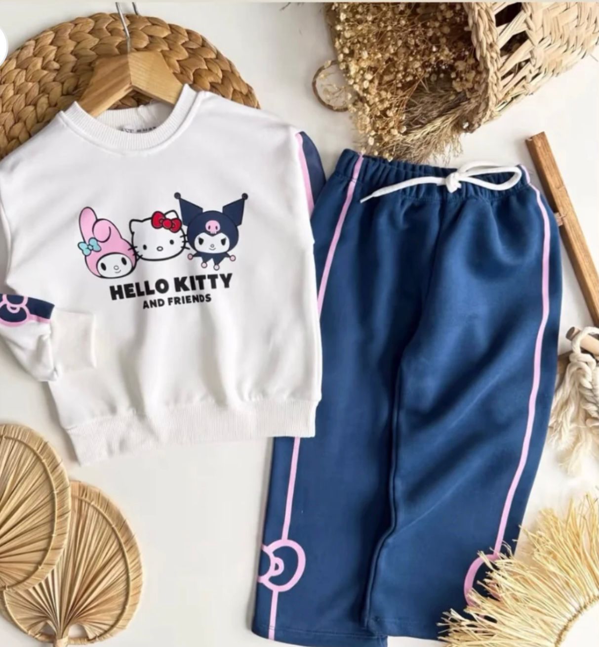 Hello Kitty Eşofman Takımı