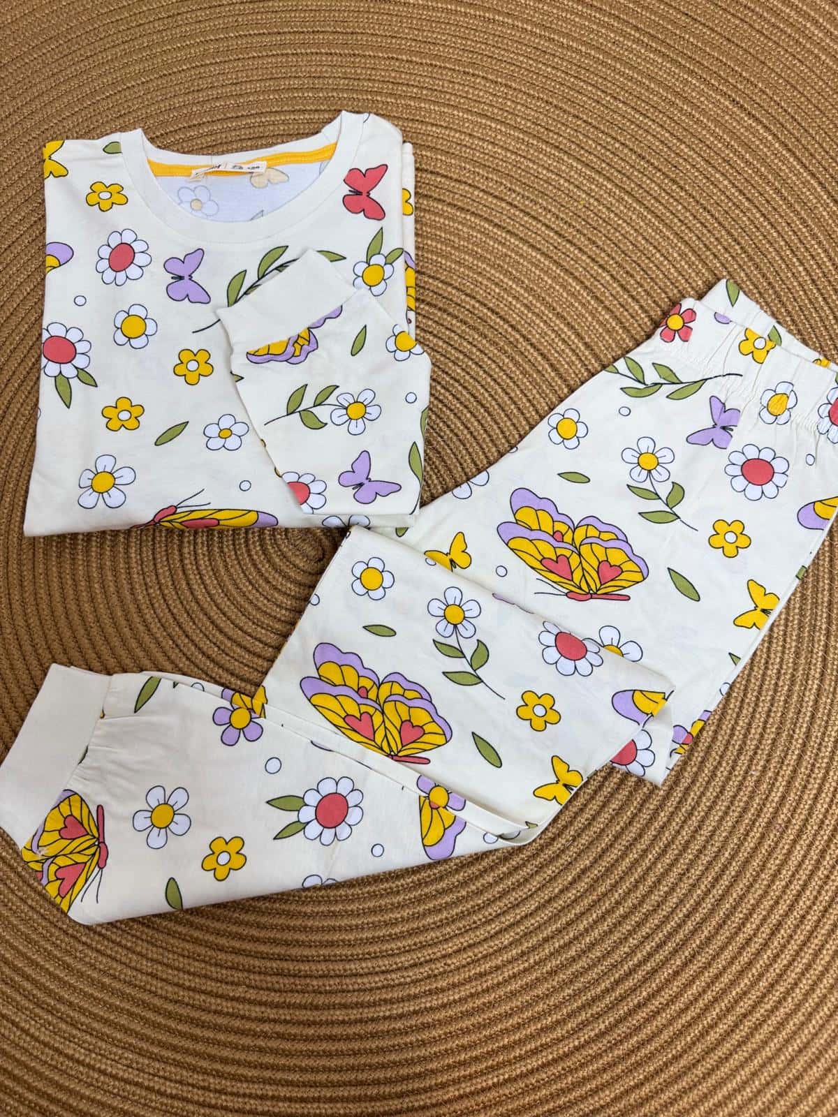 Çiçek Baskılı Kız Çocuk Pijama Takımı