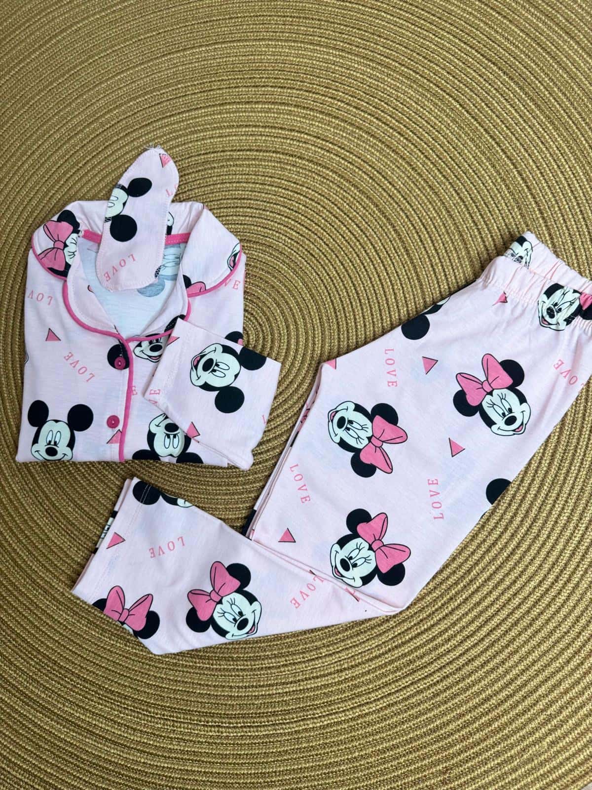 Mickey Mouse Baskılı Önden Düğmeli Pijama Takımı