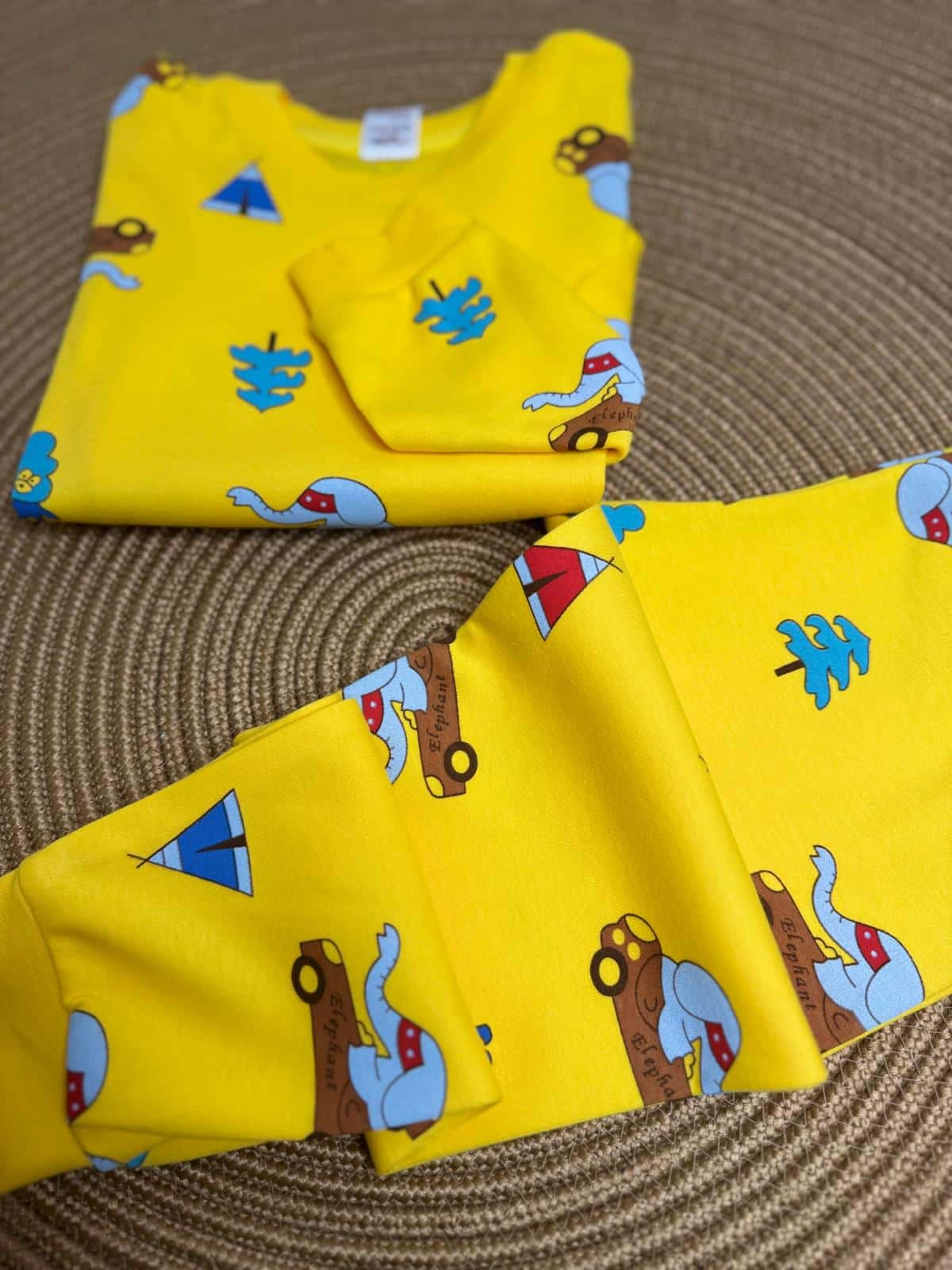 Fil Baskılı Pijama Takımı