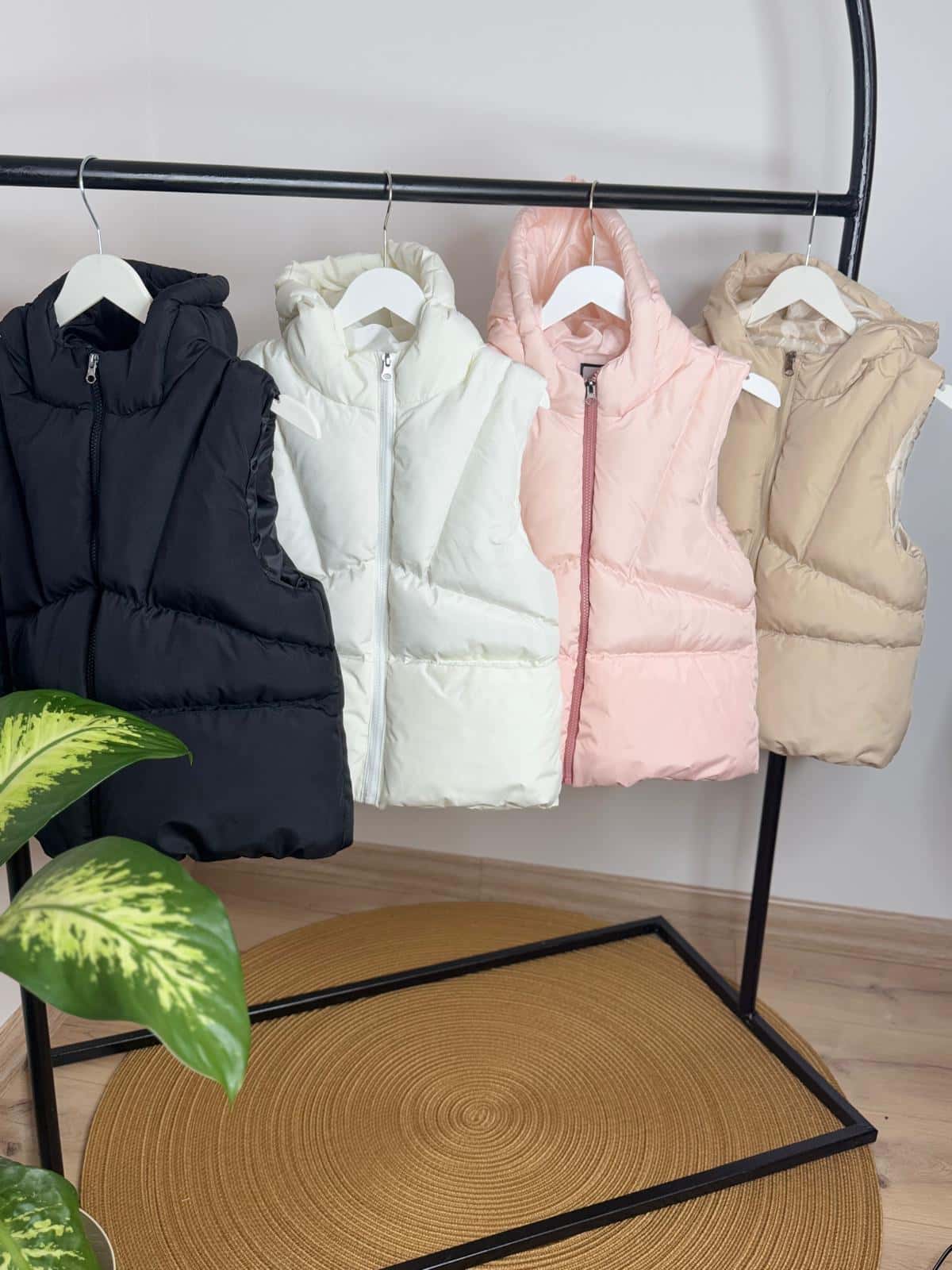 Kız Çocuk Beyaz Kapüşonlu Şişme Yelek