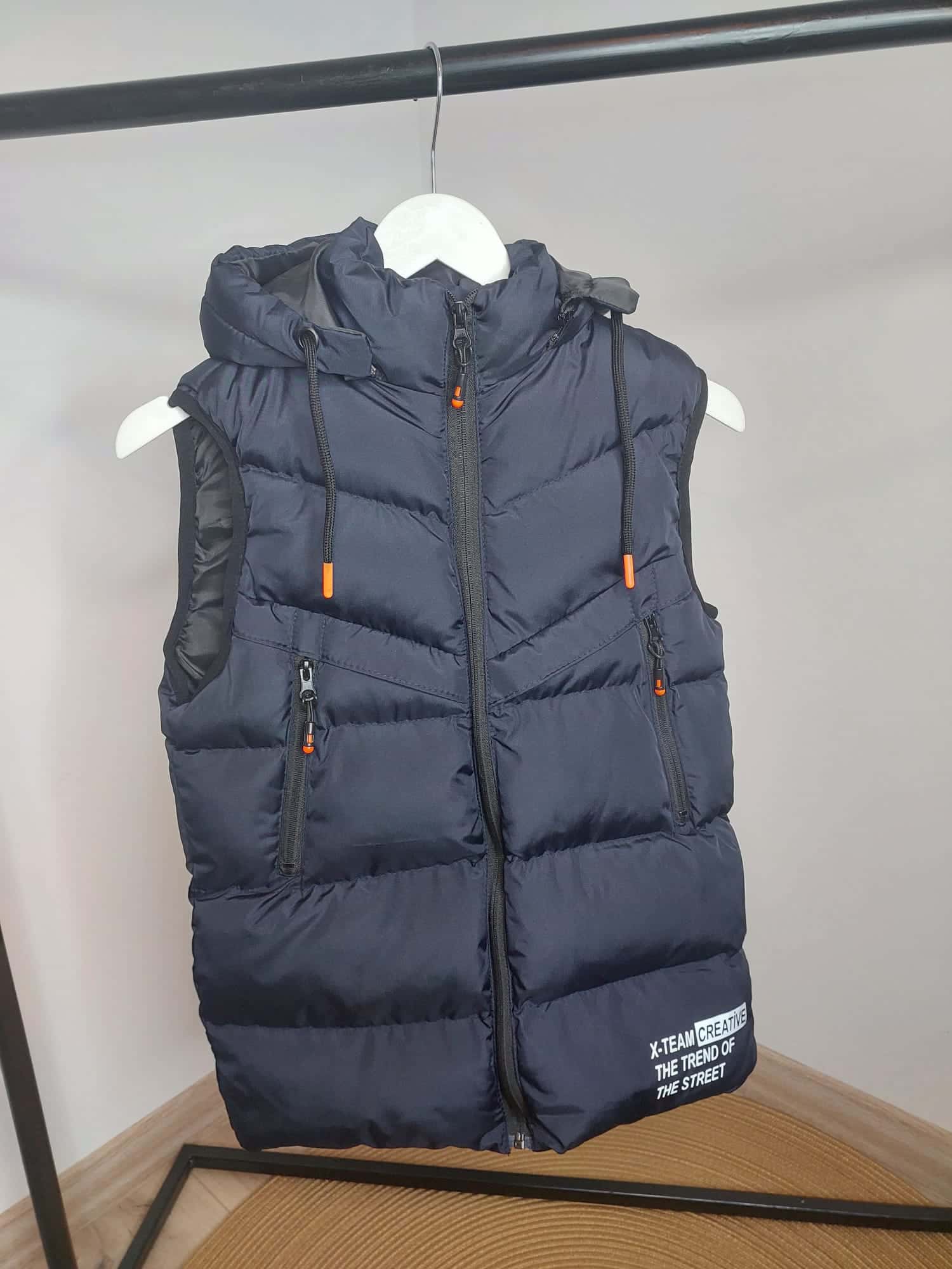 Kapüşonlu Erkek Çocuk Şişme Yelek