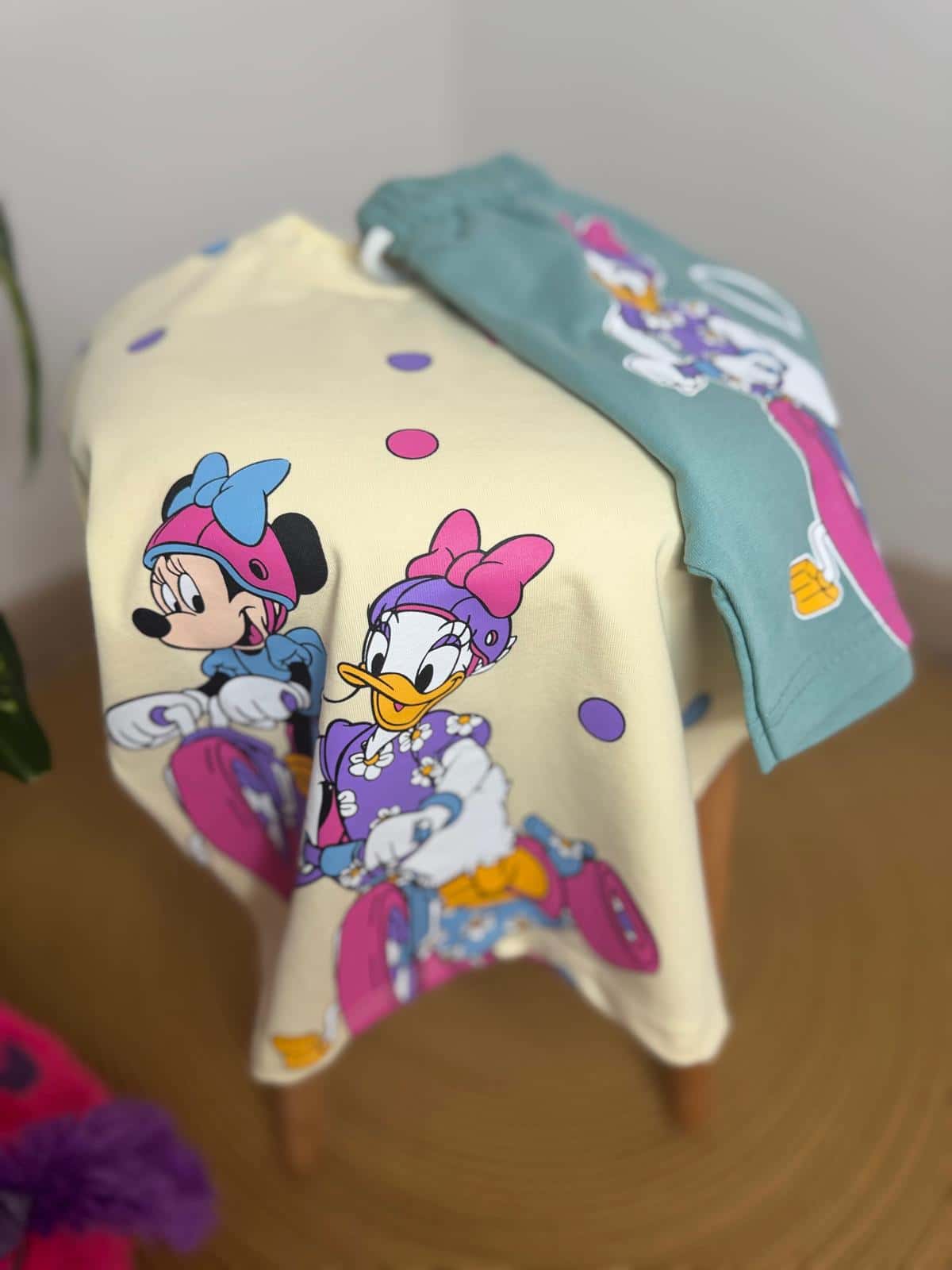 Daisy Duck Şortlu Takım