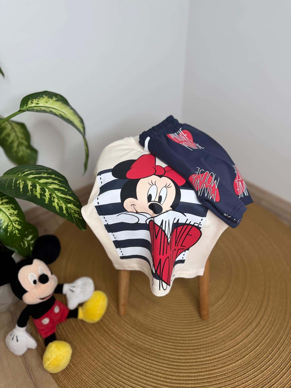 Mickey Mouse Baskılı Şortlu Takım
