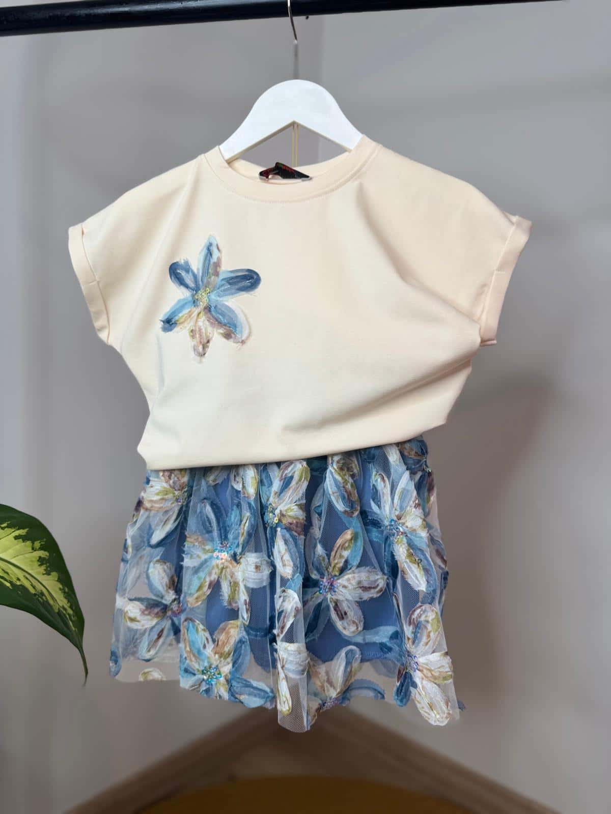 Zambak Model Etekli Takım