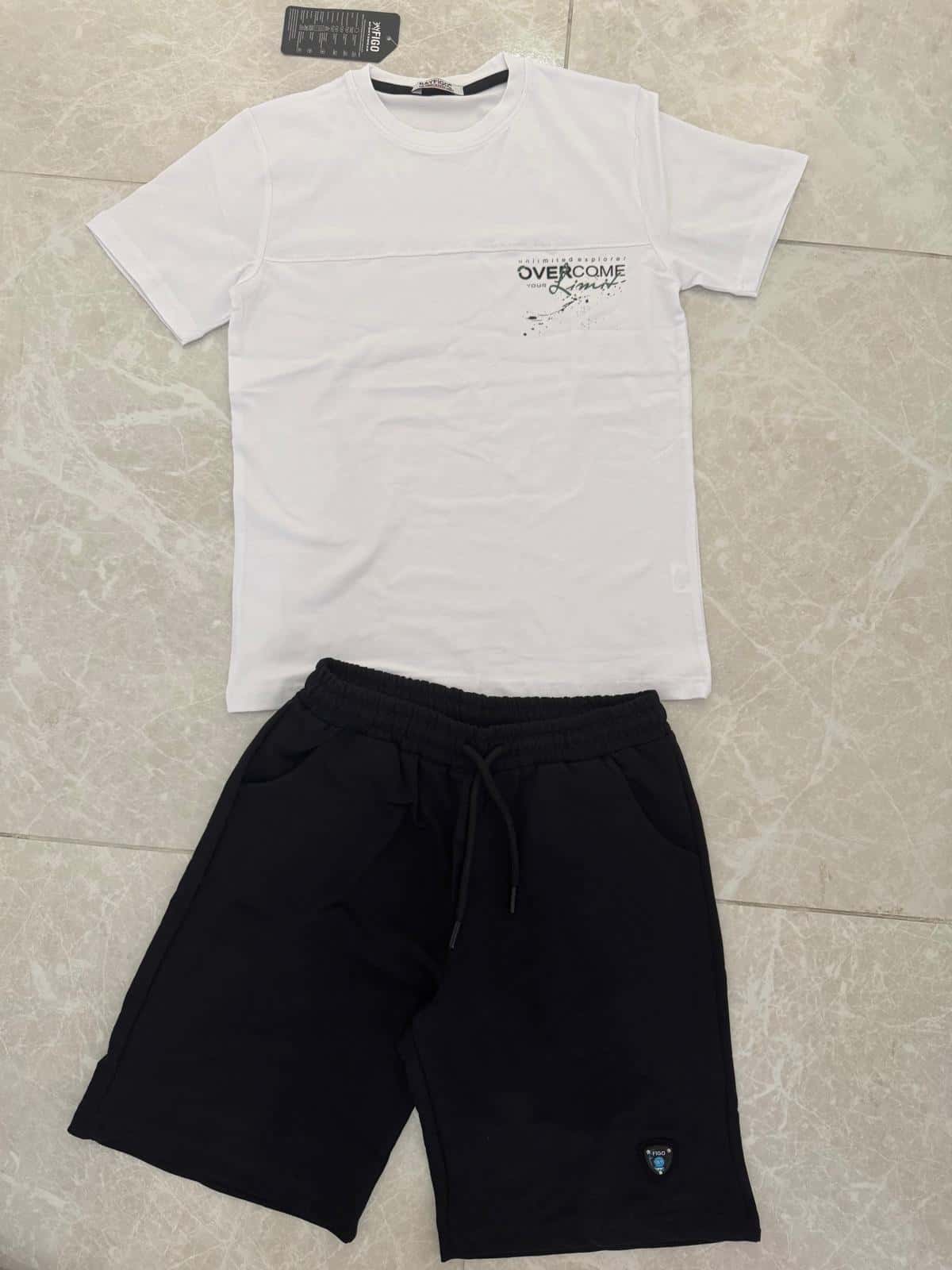 Beyaz Şortlu Takım