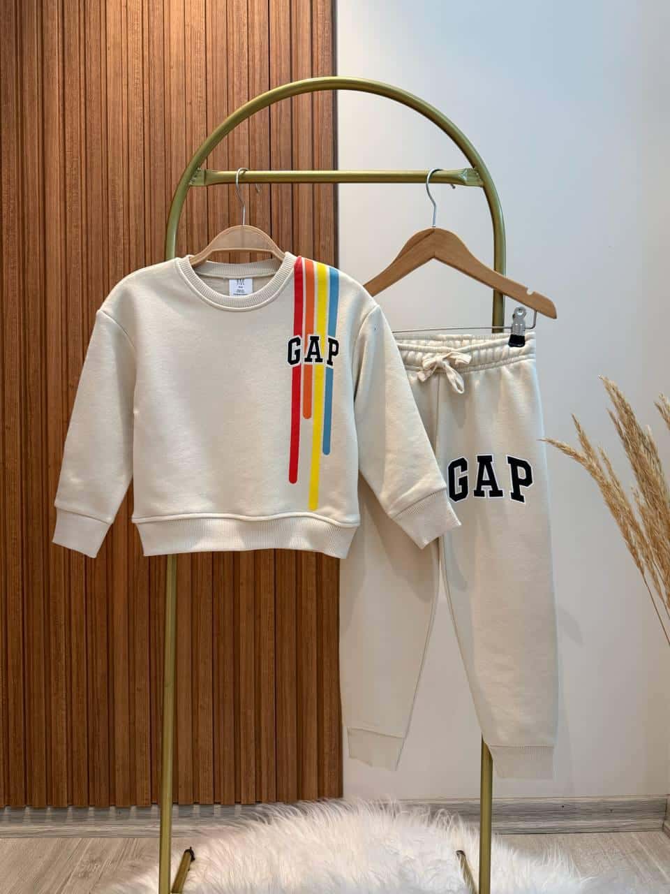 GAP Şeritli Eşofman Takımı