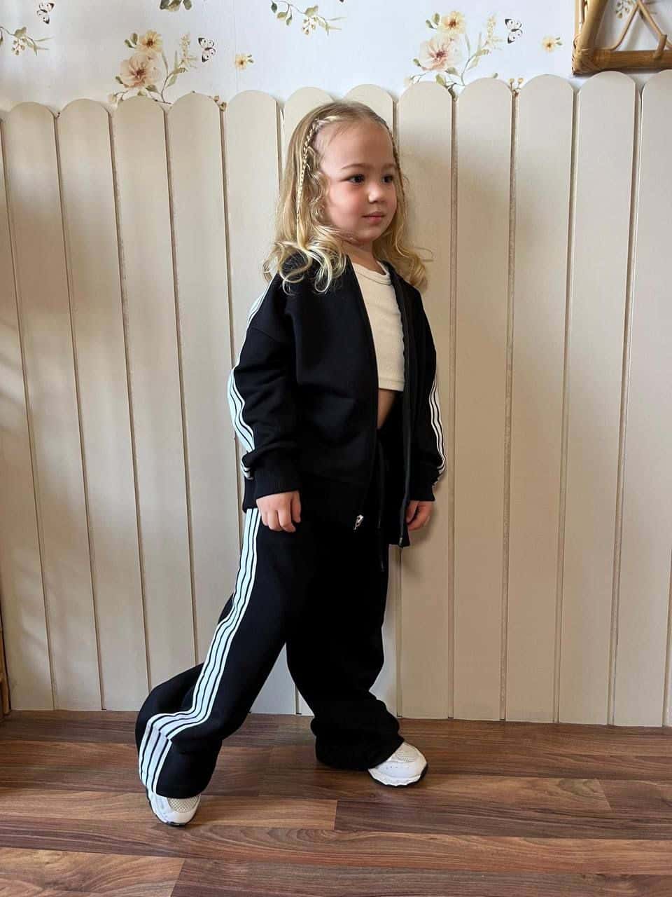 Şeritli Fermuarlı Eşofman Takımı